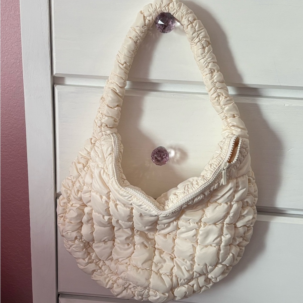 Ariana Grande Quilt Puff Bag